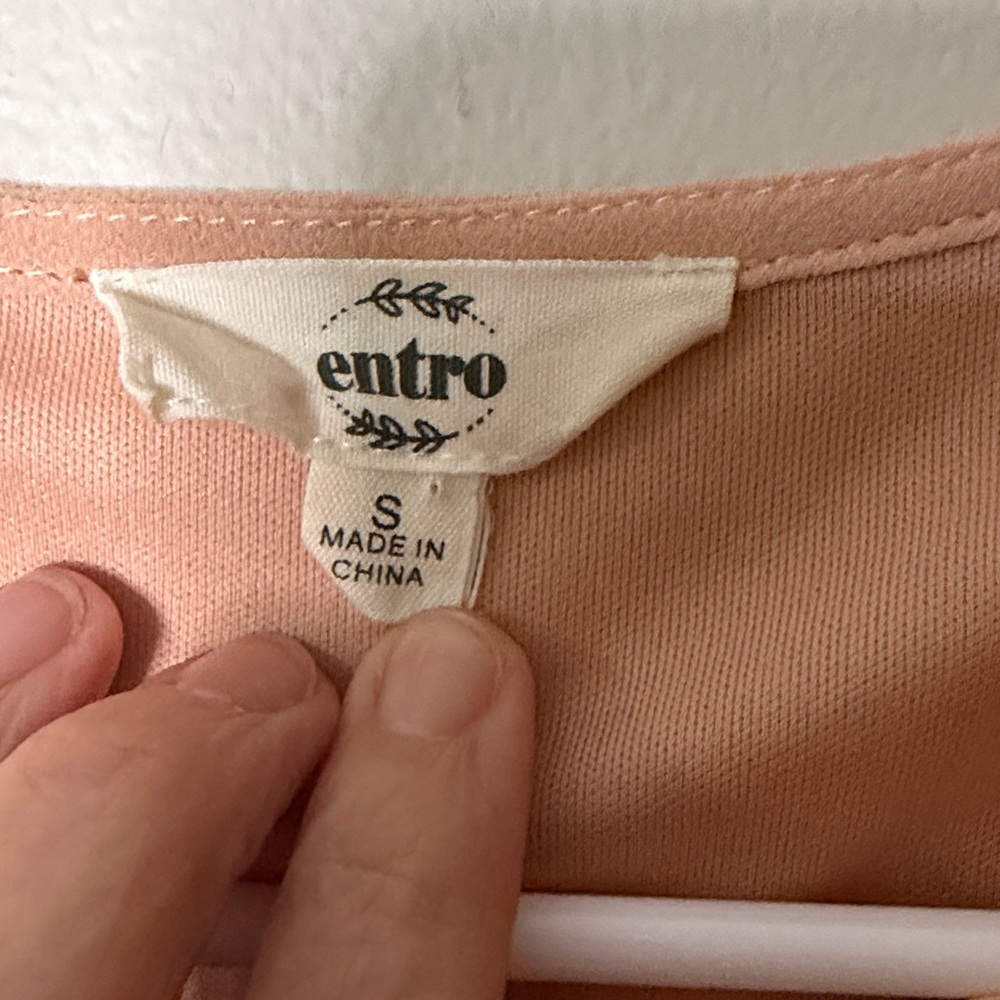 Entro Soft Pink Dress - Picture 3 of 4